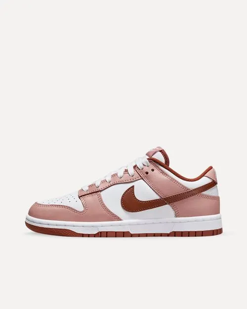 Nike Dunk Low „Red Stardust“