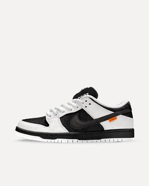 Nike SB x TIGHTBOOTH Dunk Low