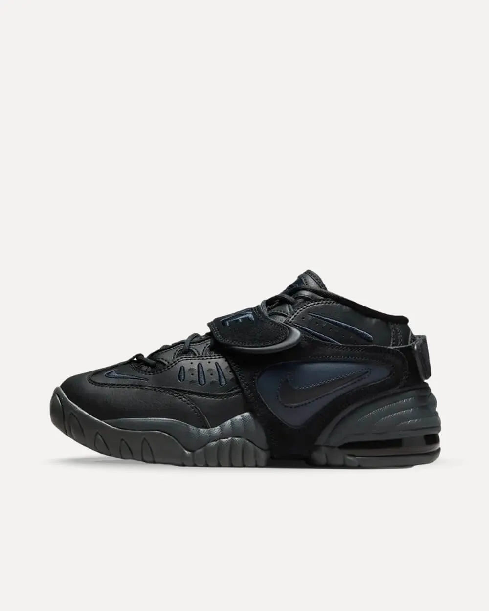 Nike Air Adjust Force „Dark Obsidian“