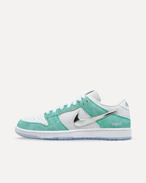 Nike SB x April Skateboards Dunk Low Pro
