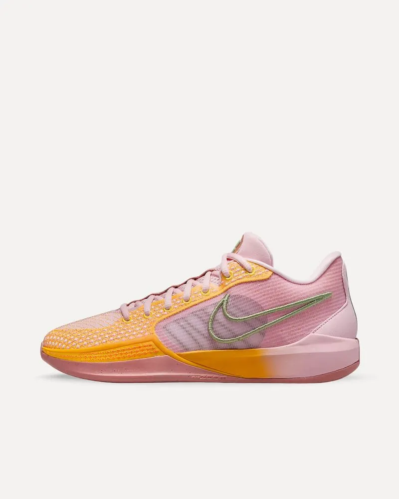 Nike Sabrina 1 „West Coast Roots“