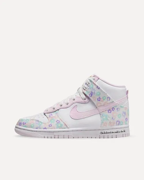 Nike x Doernbecher Dunk High „Macey“