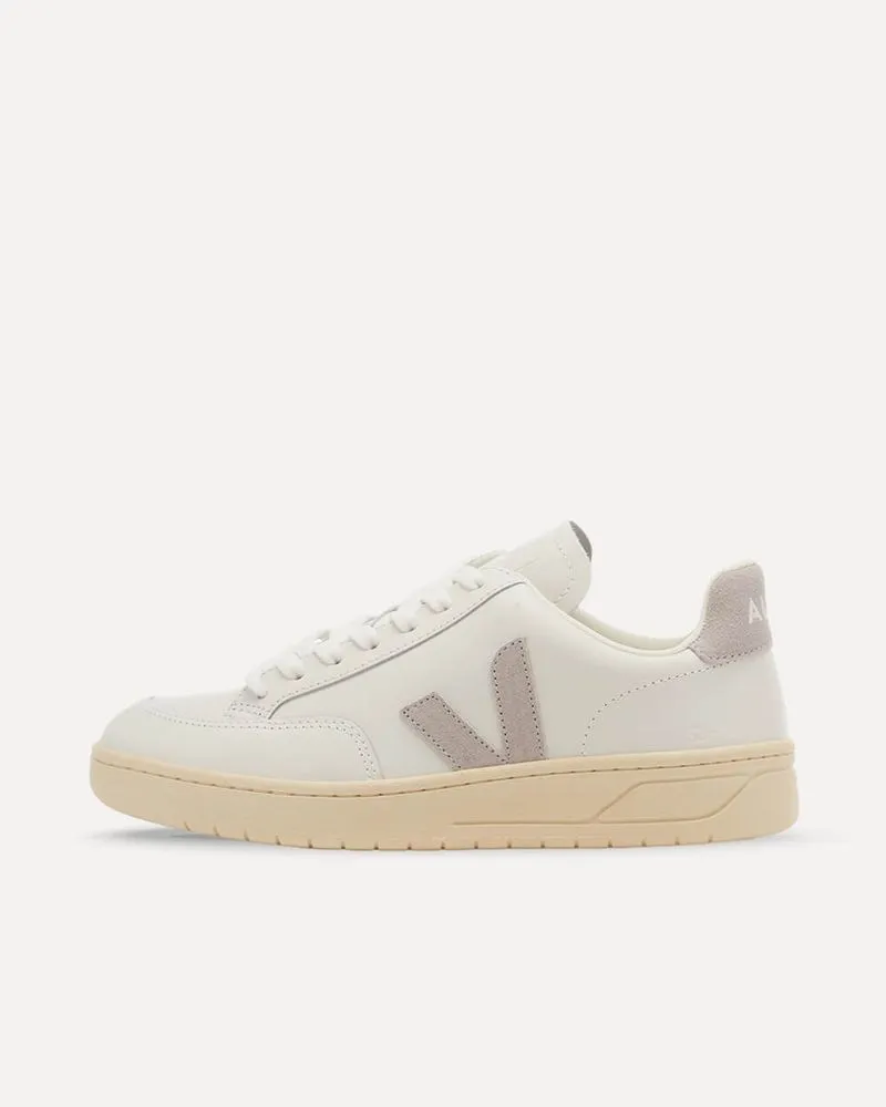 Veja V-12 Leather W