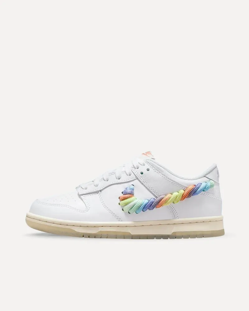 Nike Dunk Low „Rainbow Lace Swoosh“