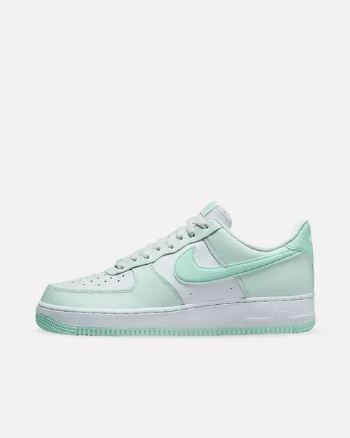 Nike Air Force 1 Low „Mint Foam“