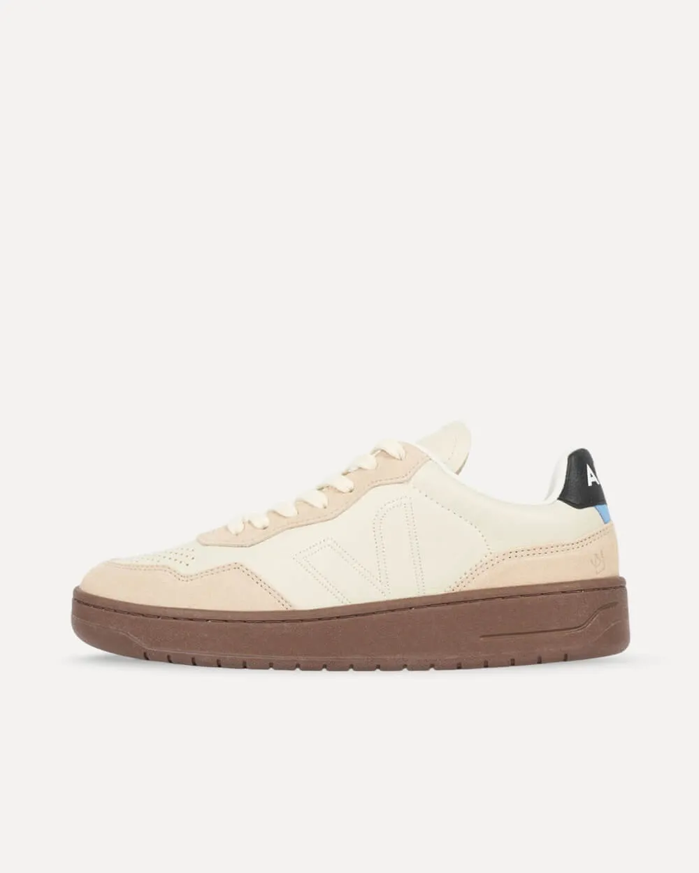 Veja x CENTRE COMMERCIAL V-90 ZZ