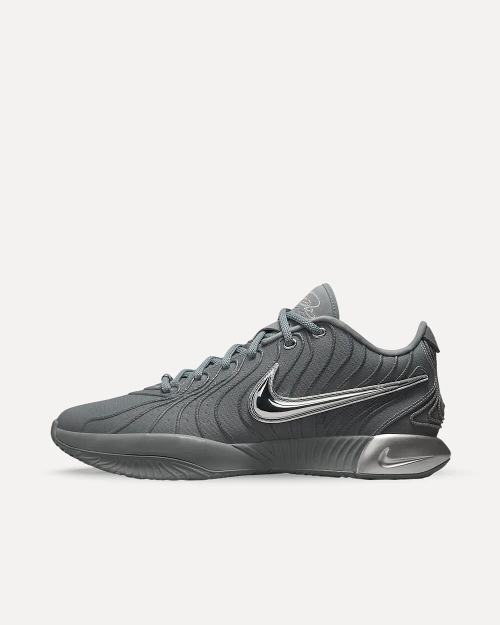 Nike LeBron 21
