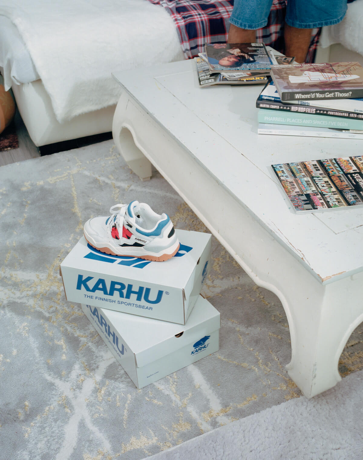 Karhu Fusion XT Bright White / Fiery Red & Cloud Dancer / Agate Grey