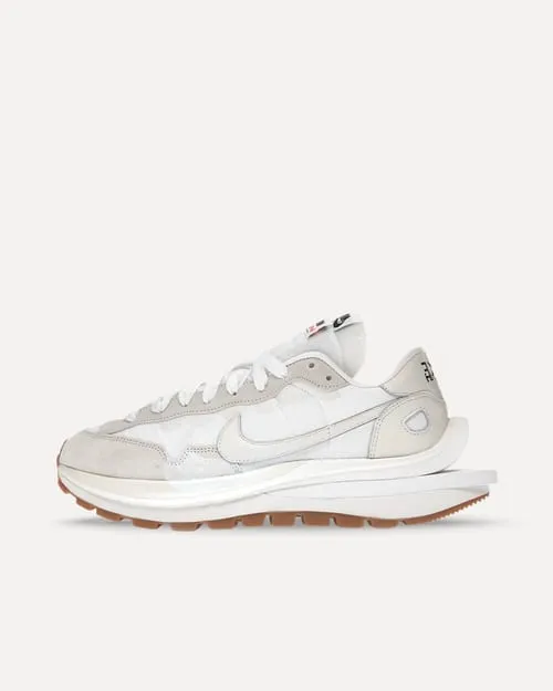 Nike x sacai VaporWaffle „Sail Gum“