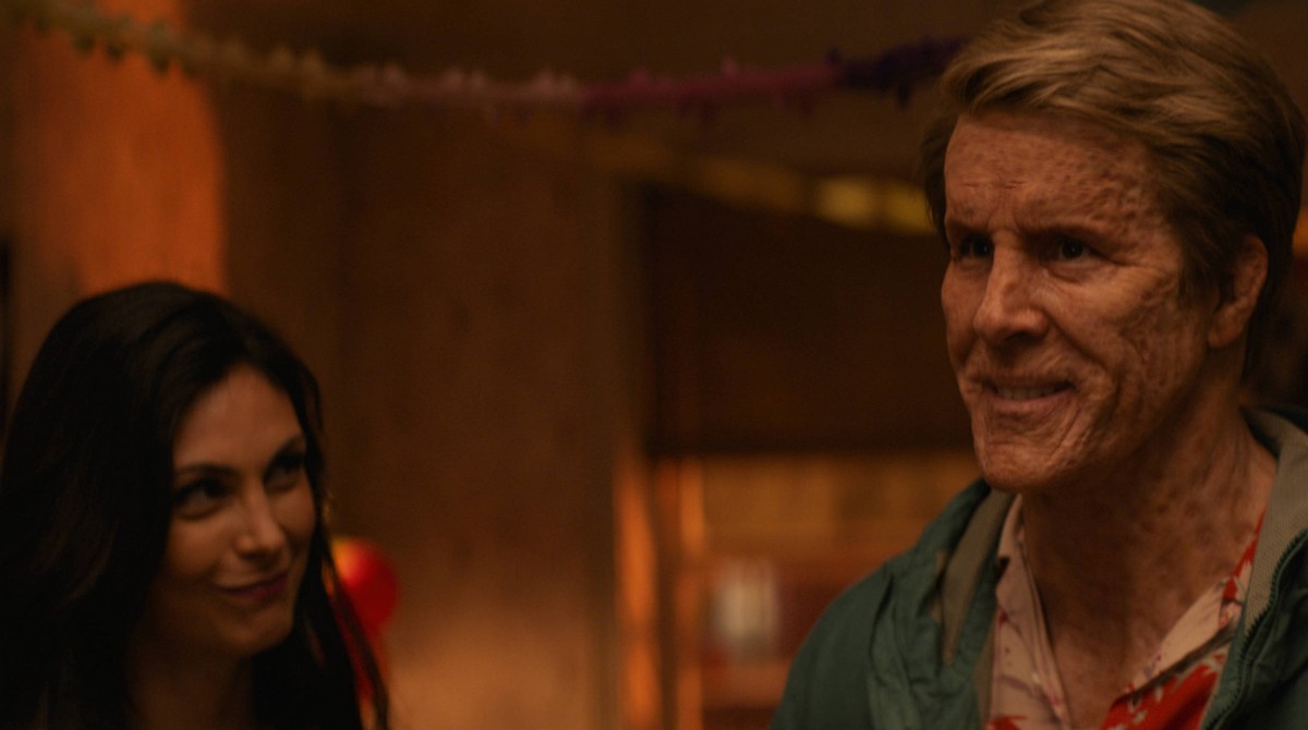 Morena Baccarin & Ryan Reynolds in Deadpool & Wolverine