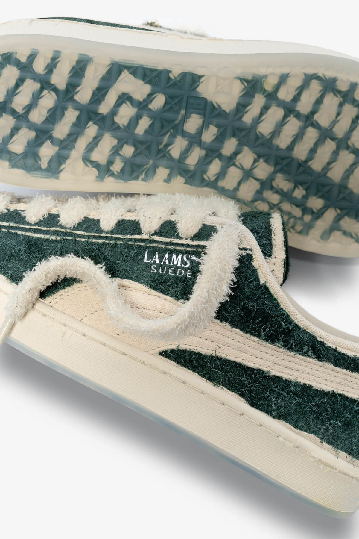 PUMA x LAAMS Suede „Blank Canvas“