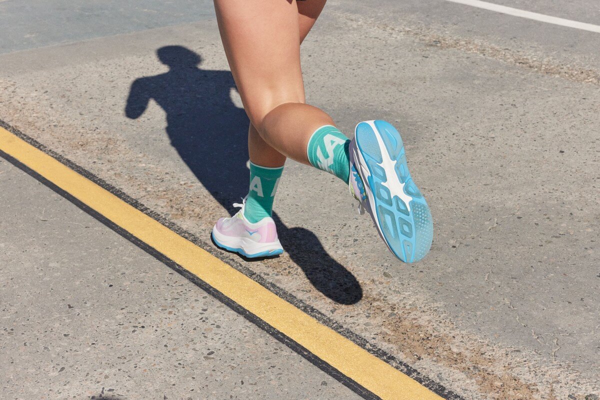 HOKA Rincon 4 - Frost / Rose Gold