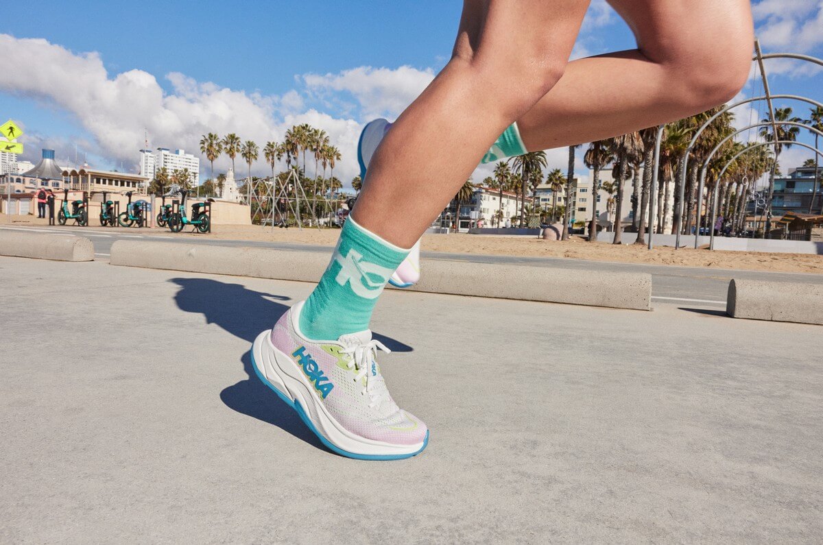 HOKA Rincon 4 - Frost / Rose Gold
