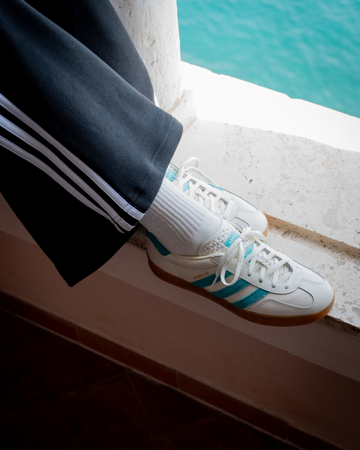 adidas Originals Gazelle Indoor "Amalfi Days" - Chalk White / Hi-Res Aqua / Gum - JI2583
