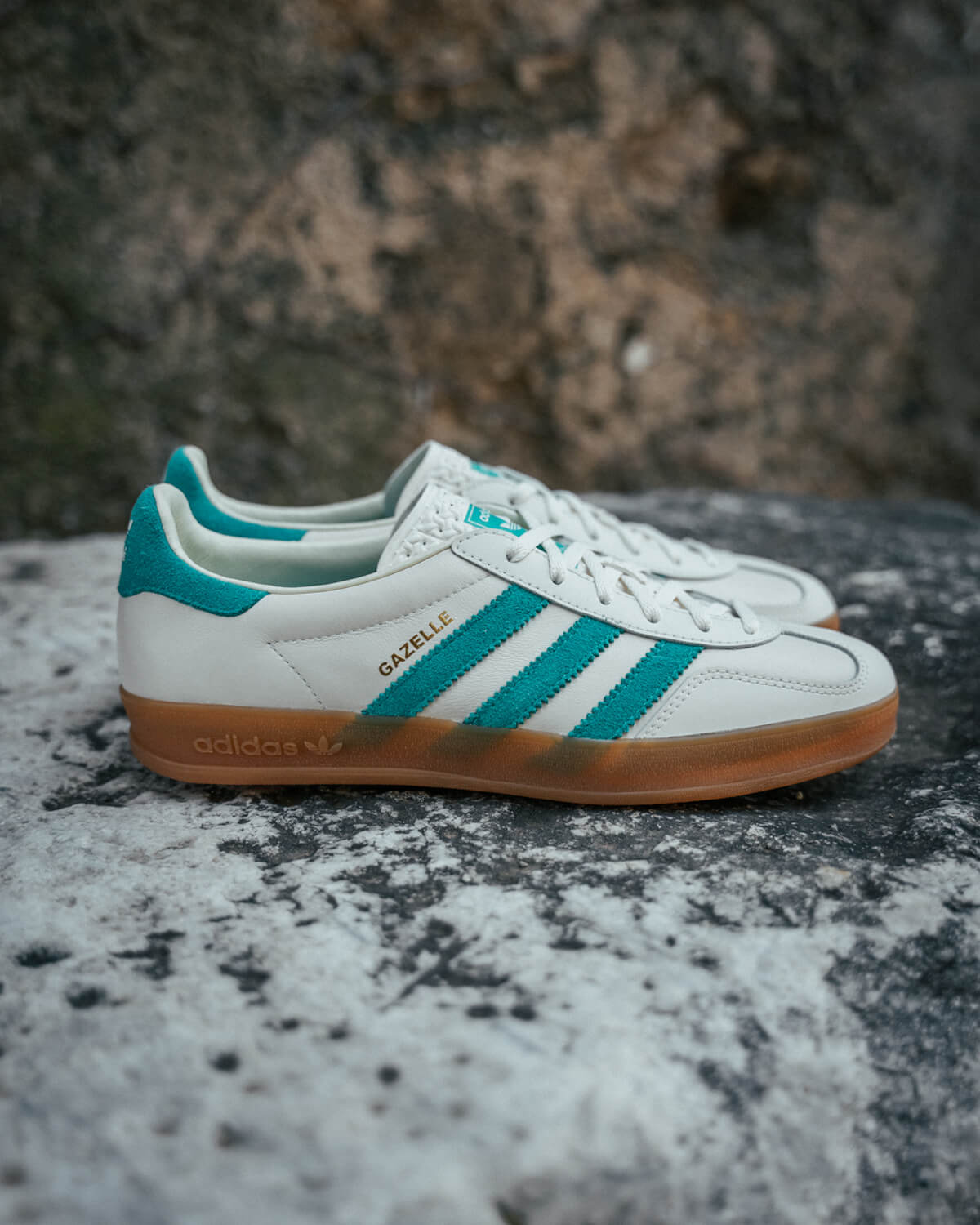adidas Originals Gazelle Indoor "Amalfi Days" - Chalk White / Hi-Res Aqua / Gum - JI2583