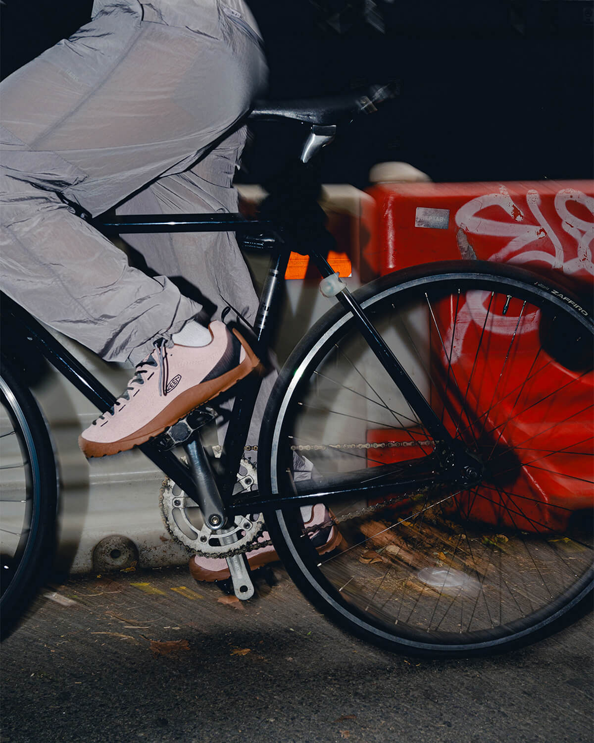 KEEN x Highsnobiety Jasper - Pink/Gum - 1029407