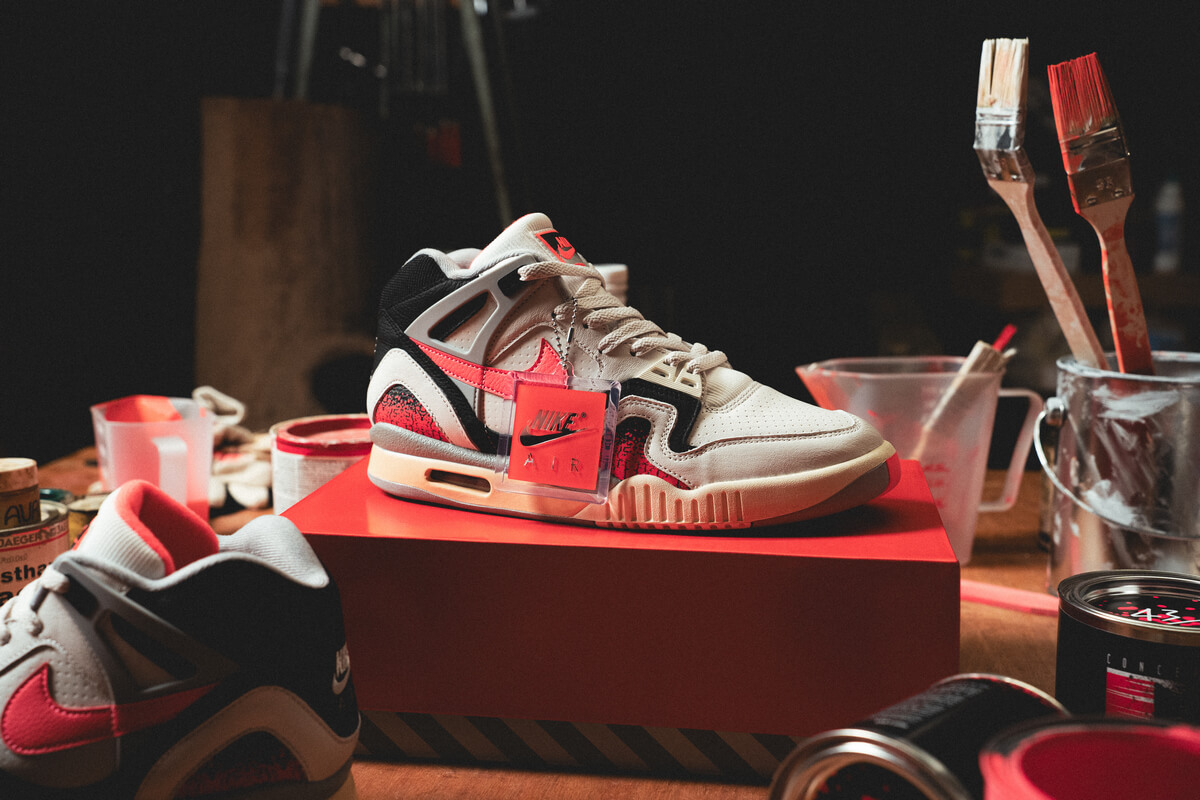 Nike Air Tech Challenge II 'Hot Lava' - Phantom/Hot Lava/Black/Silver/Pale Ivory - FZ9033-001