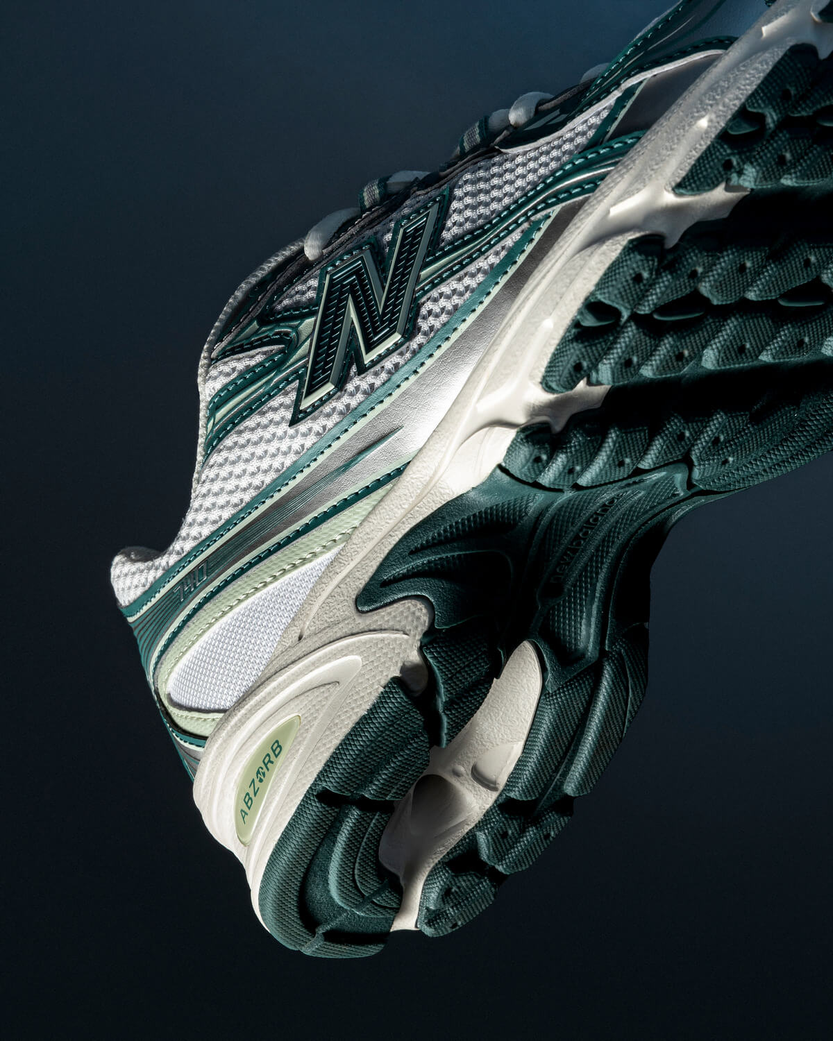 New Balance 740 - White Marsh Green - U740GR2
