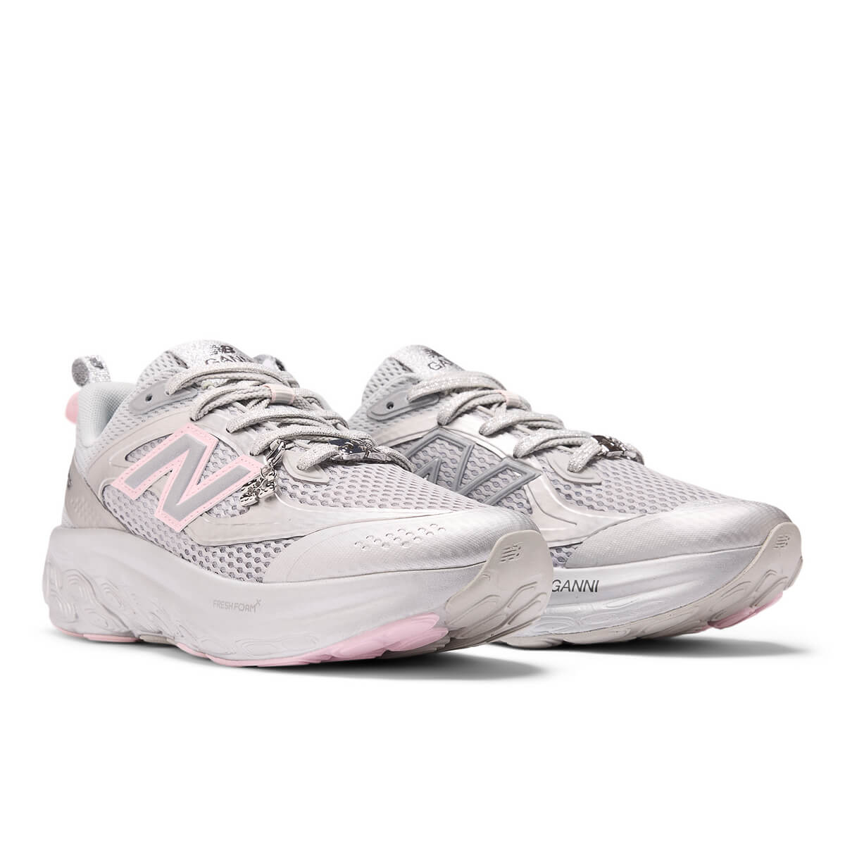 New Balance x GANNI Fresh Foam Trainer - Futuristic Silver/Pink - UTRNGA