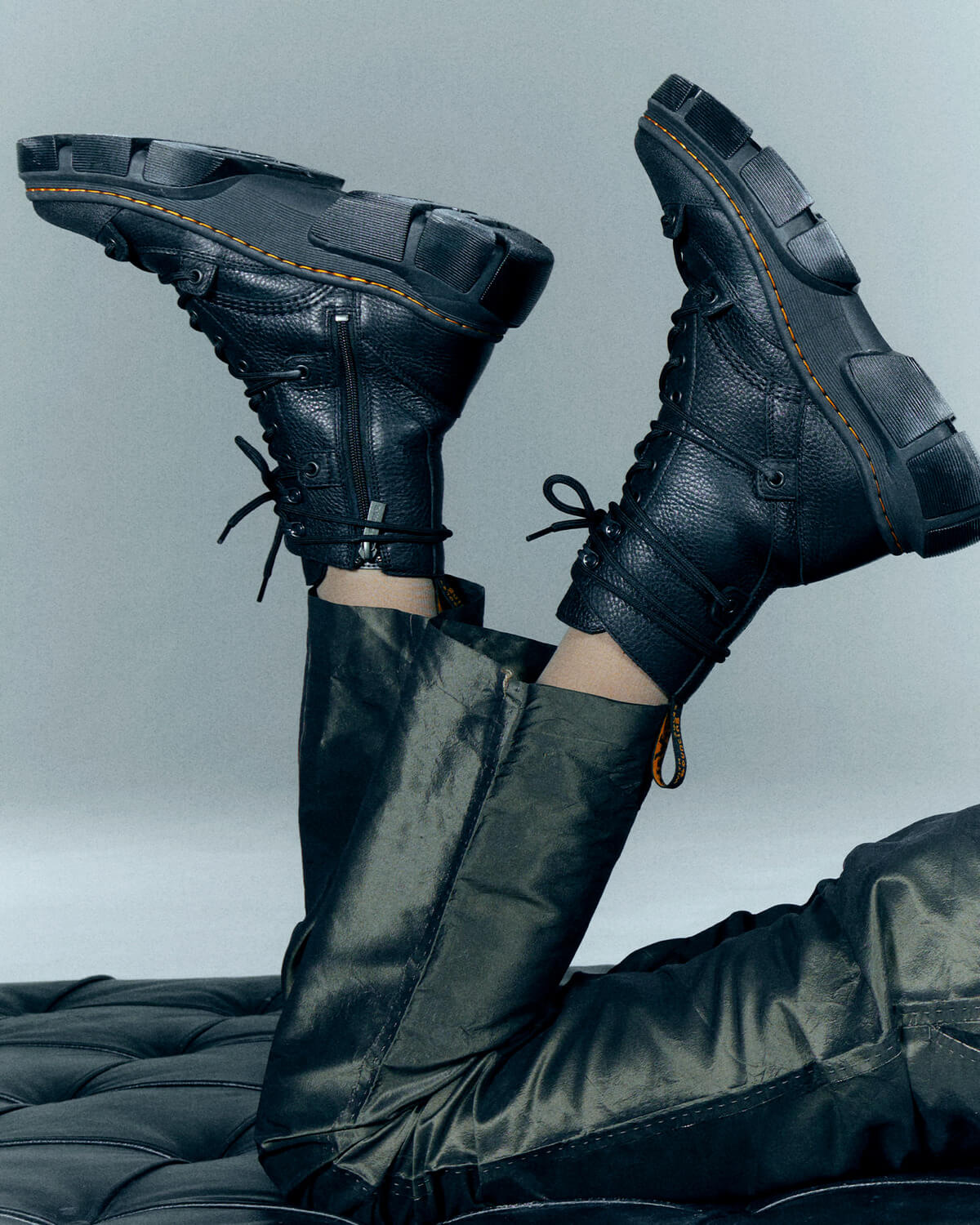 Dr. Martens DMXL 8-Eye Boot