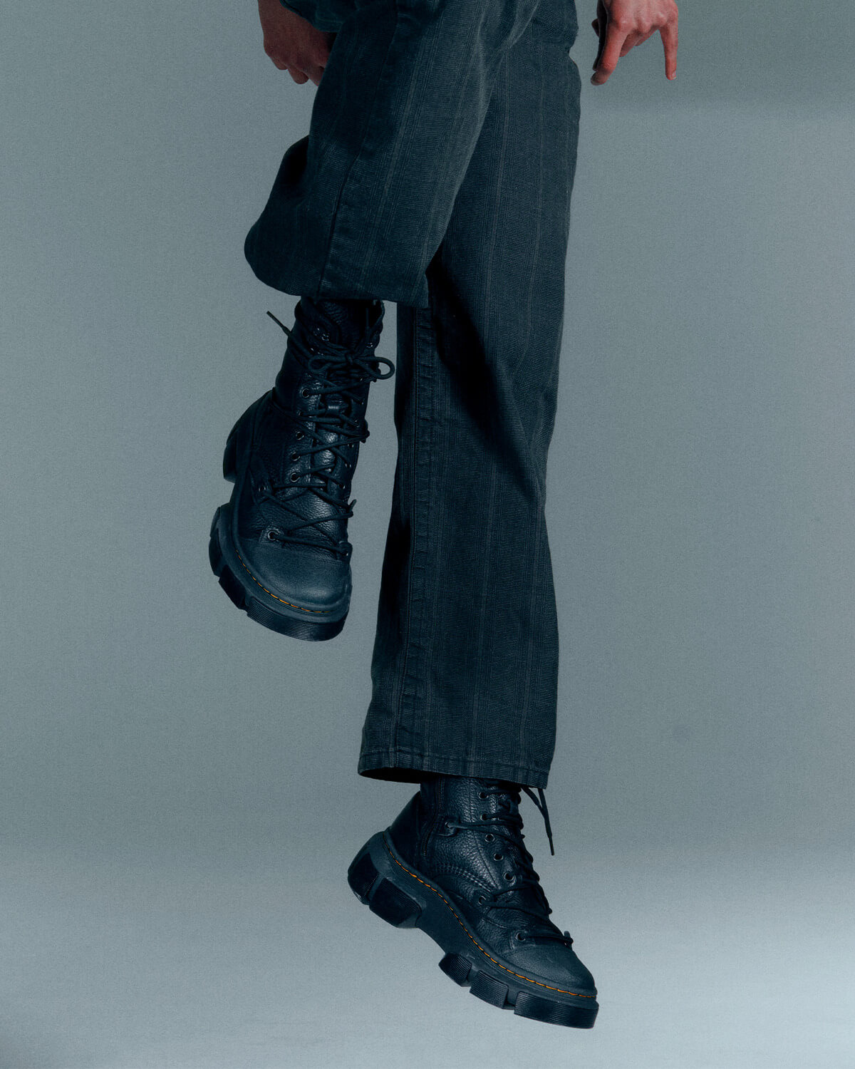 Dr. Martens DMXL Zip Boot