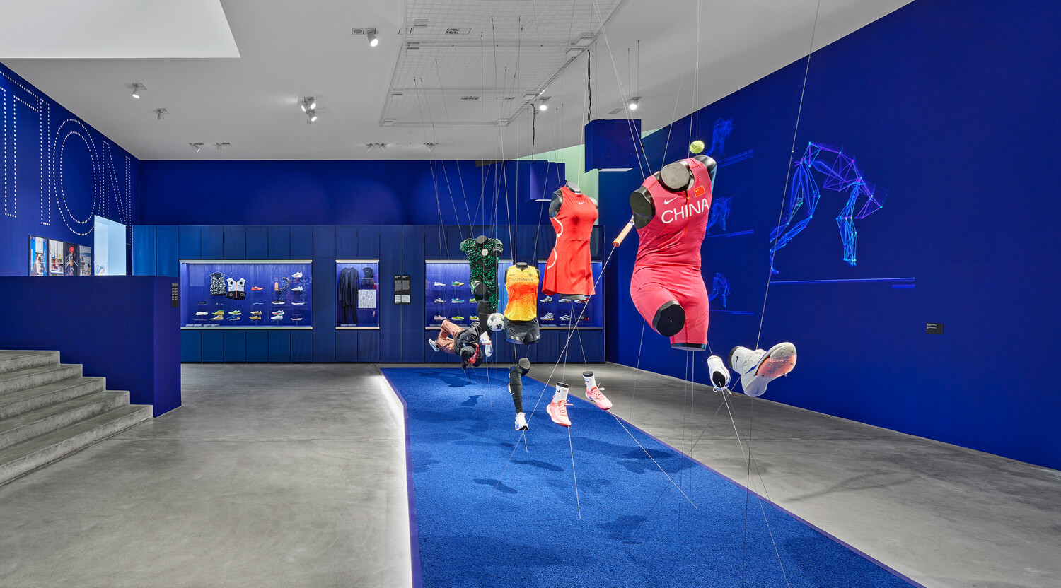 Installation view »Nike: Form Follows Motion« © Vitra Design Museum Photo: Bernhard Strauss