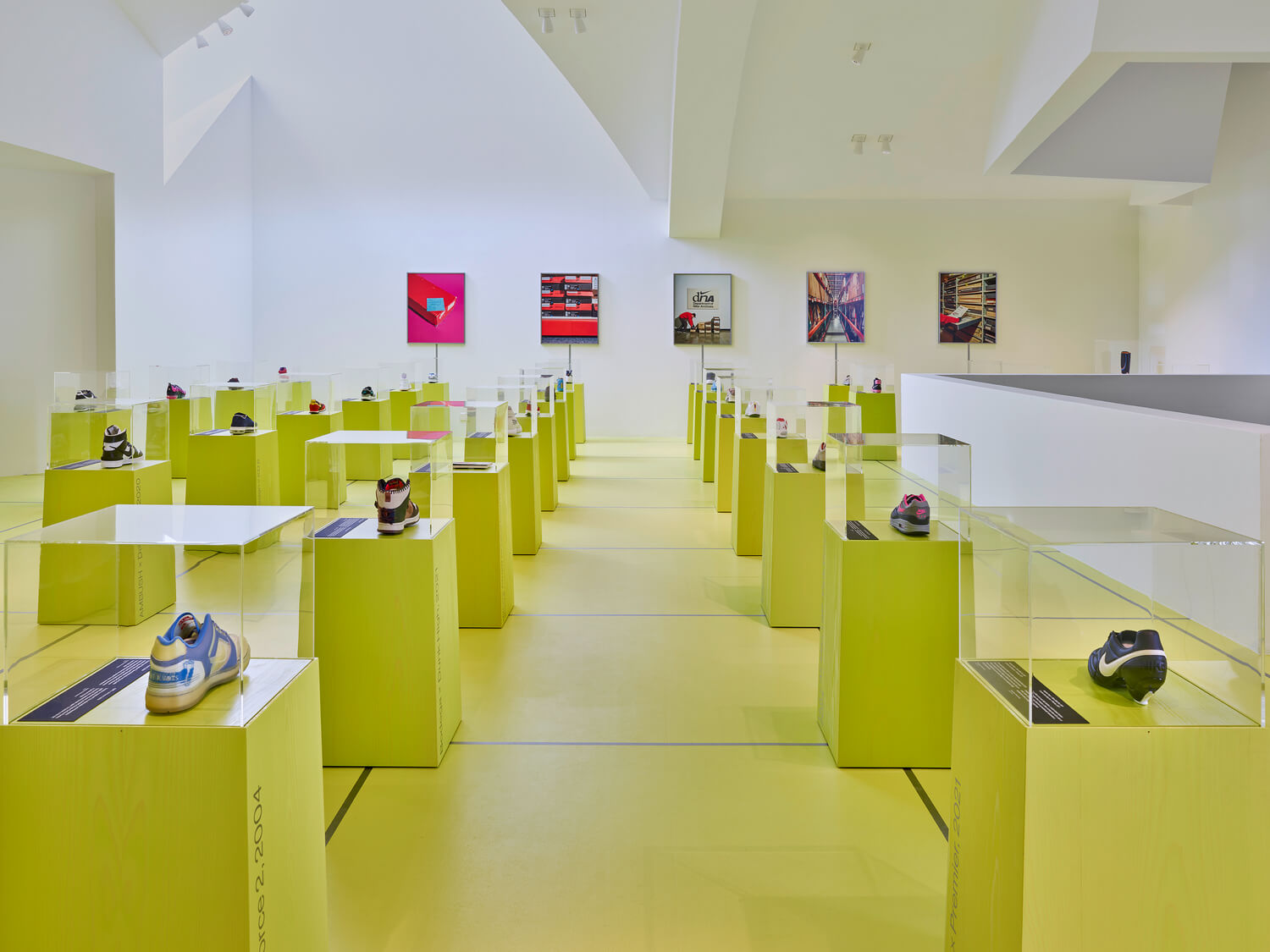 Installation view »Nike: Form Follows Motion« © Vitra Design Museum Photo: Bernhard Strauss