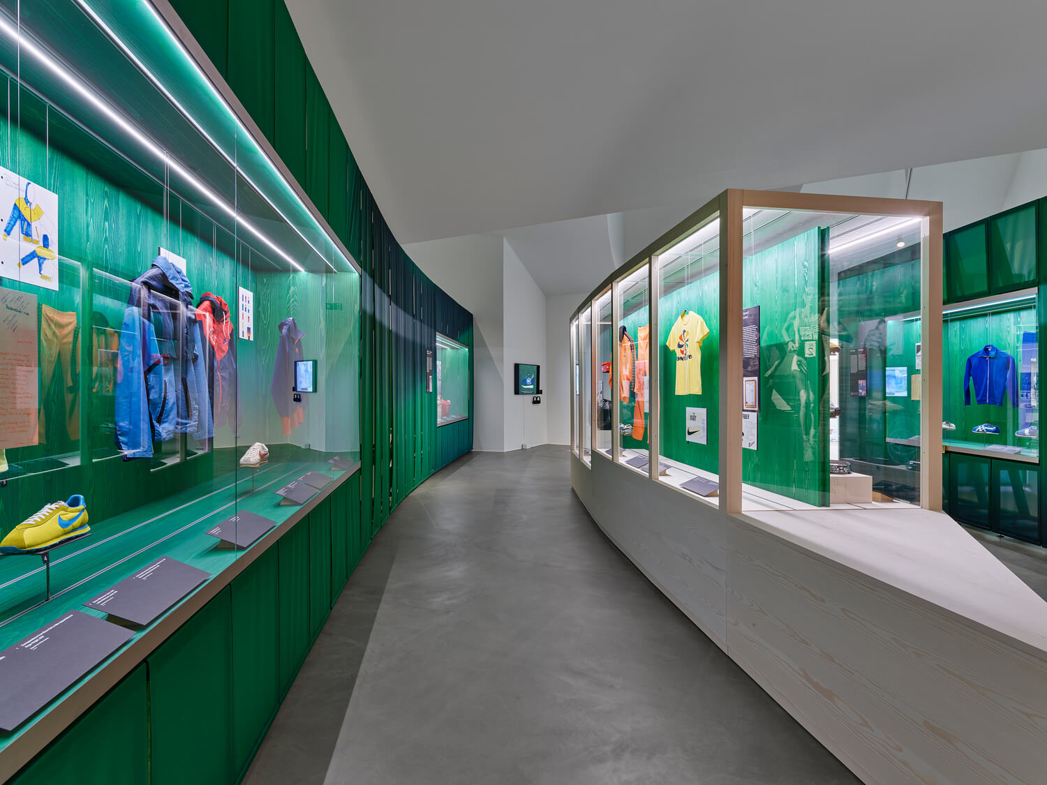 Installation view »Nike: Form Follows Motion« © Vitra Design Museum Photo: Bernhard Strauss
