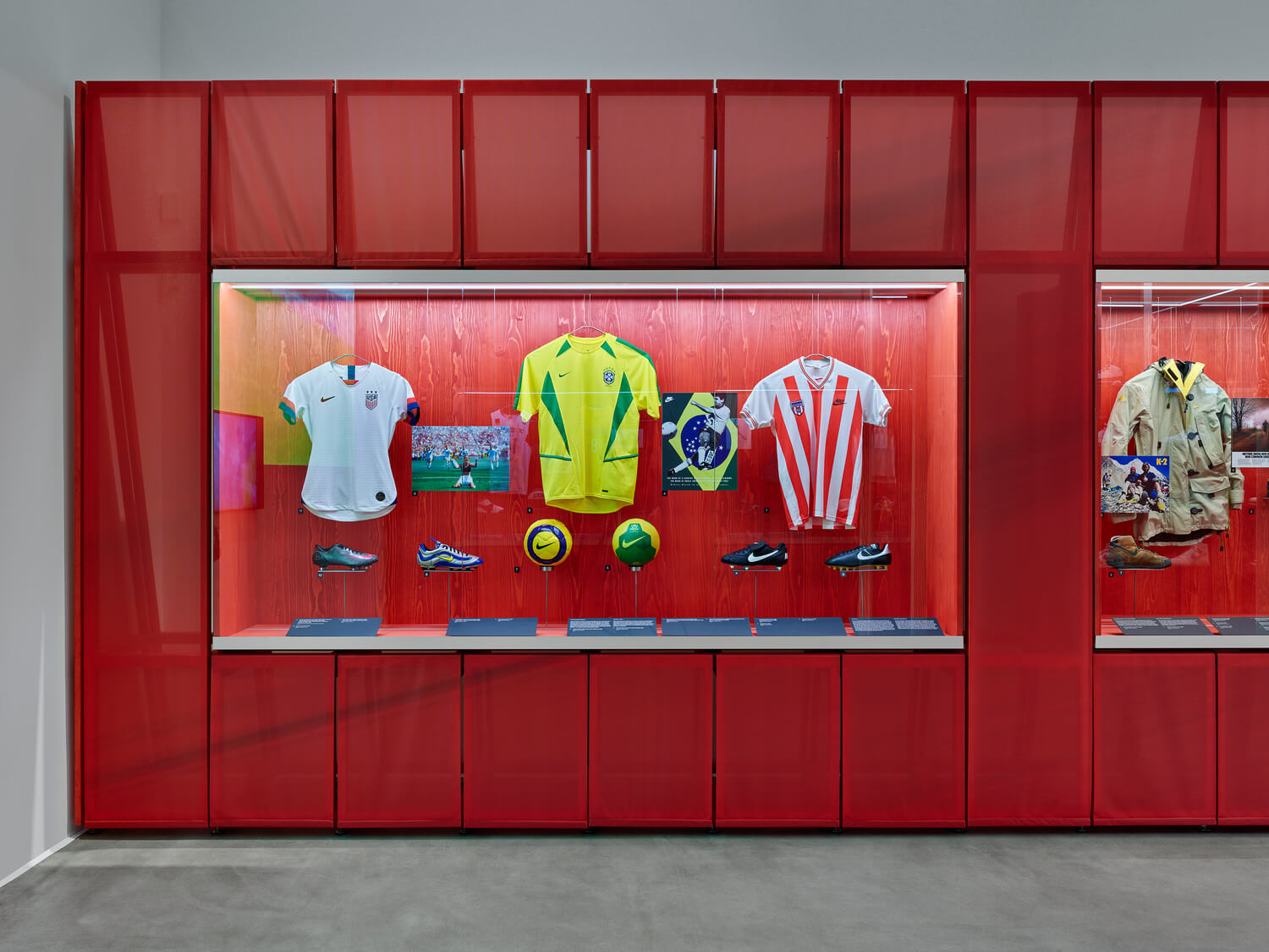 Installation view »Nike: Form Follows Motion« © Vitra Design Museum Photo: Bernhard Strauss