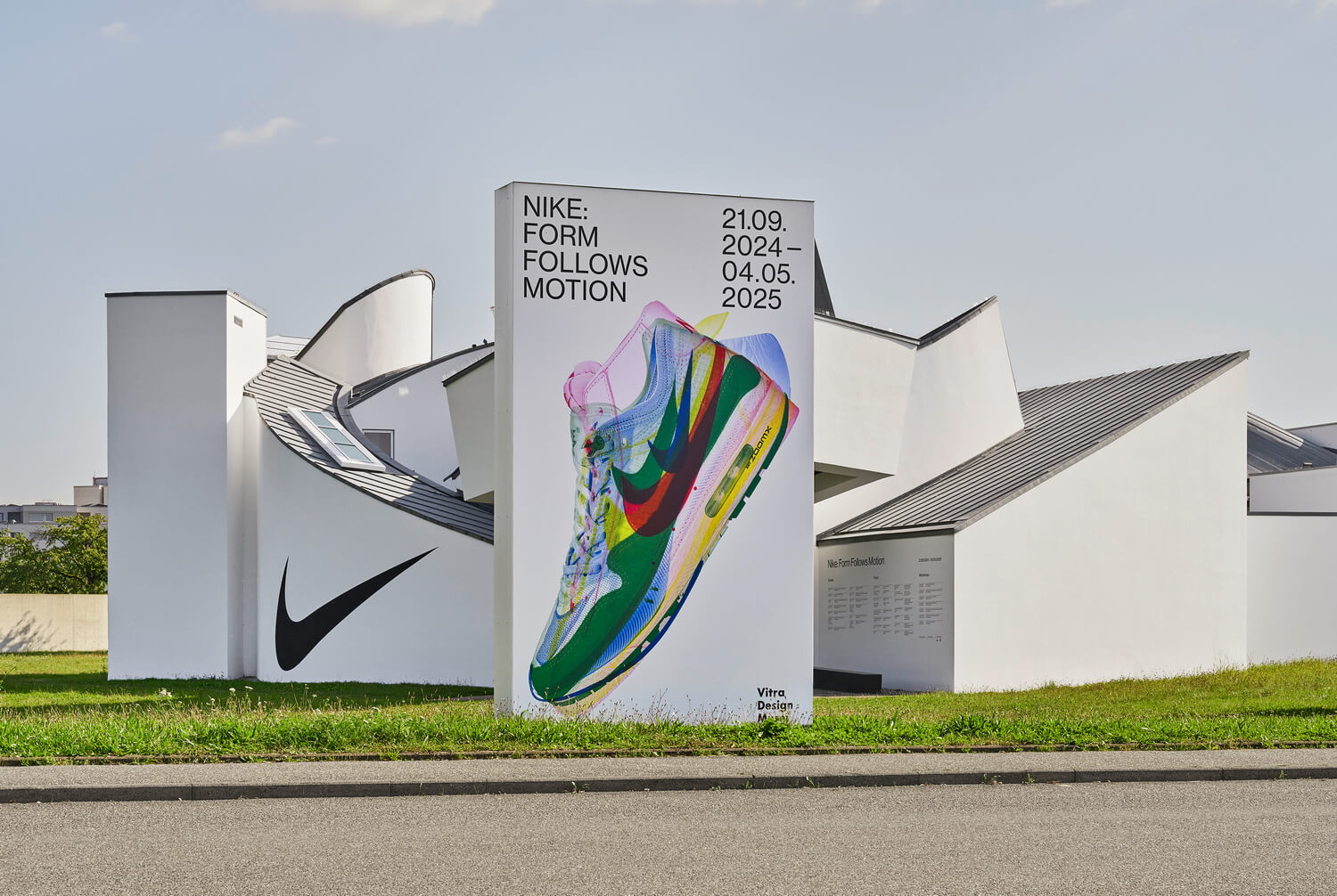 Installationsansicht »Nike: Form Follows Motion« © Vitra Design Museum, Foto: Bernhard Strauss