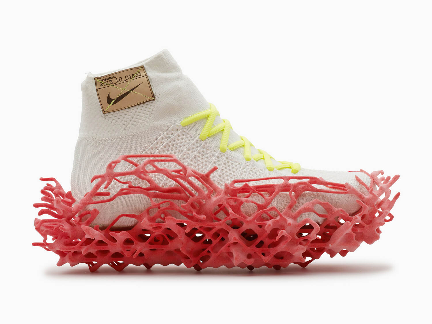 3D grown shoe from the experimental series »The Nature of Motion«, Nikita Troufanov, 2016 © Nike, Inc.