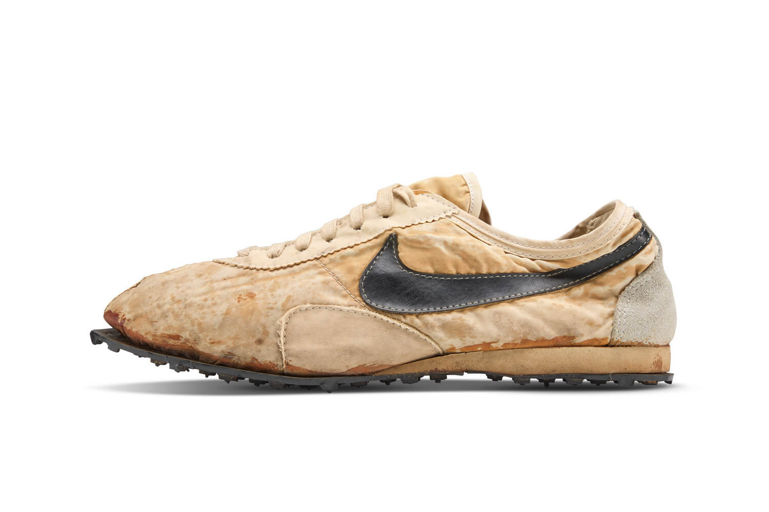 Nike Moon Shoe, Handmade by Bill Bowerman as one of the first shoes with Nike’s waffle sole, 1972 © Vitra Design Museum, photo: Unruh Jones
