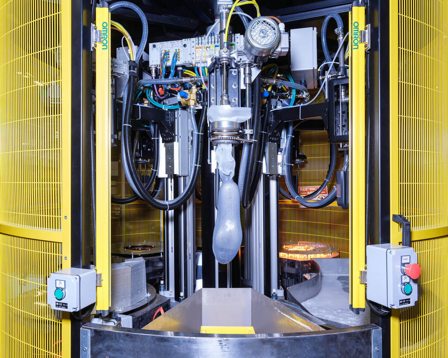 Vacuum-forming machine, Advanced Product Creation Center (APCC), Beaverton, Oregon, 2024 © Nike, Inc., photo: Alastair Philip Wiper
