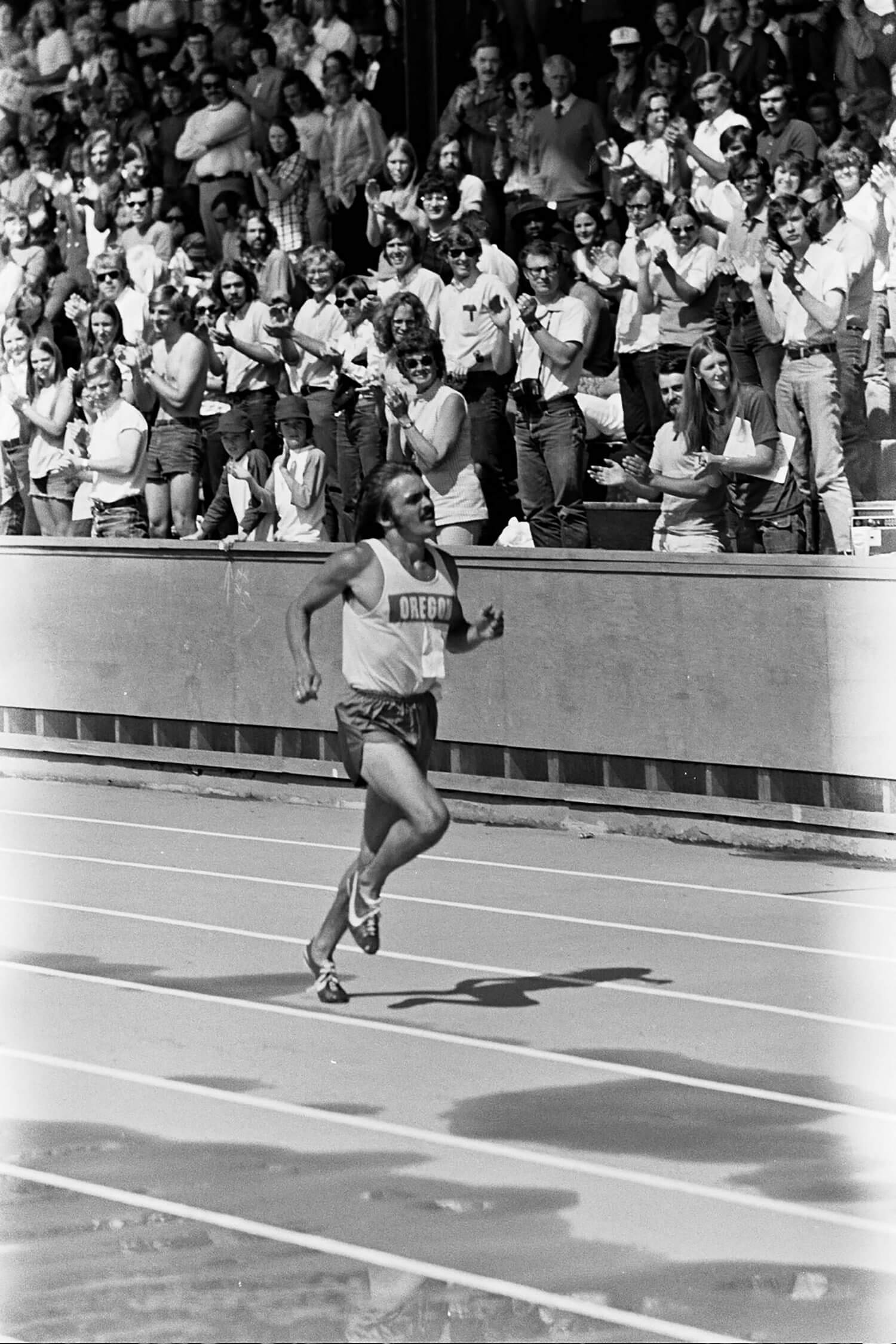 Steve Prefontaine at the Pac-8 Championships, Eugene (USA), 1973 © Nike, Inc., photo: Jeff Johnson