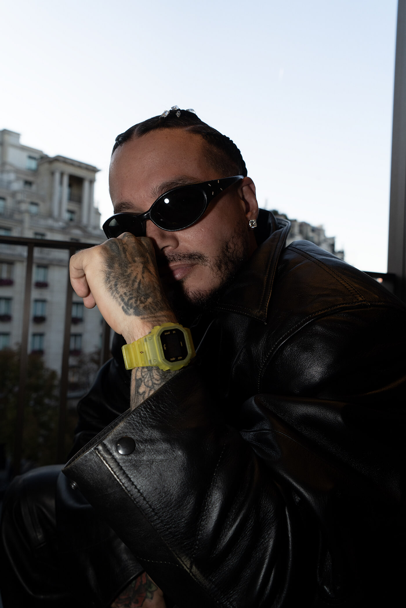 Casio G-SHOCK x J Balvin Ma G DWE-5600JB-1A9 „Time Matters“