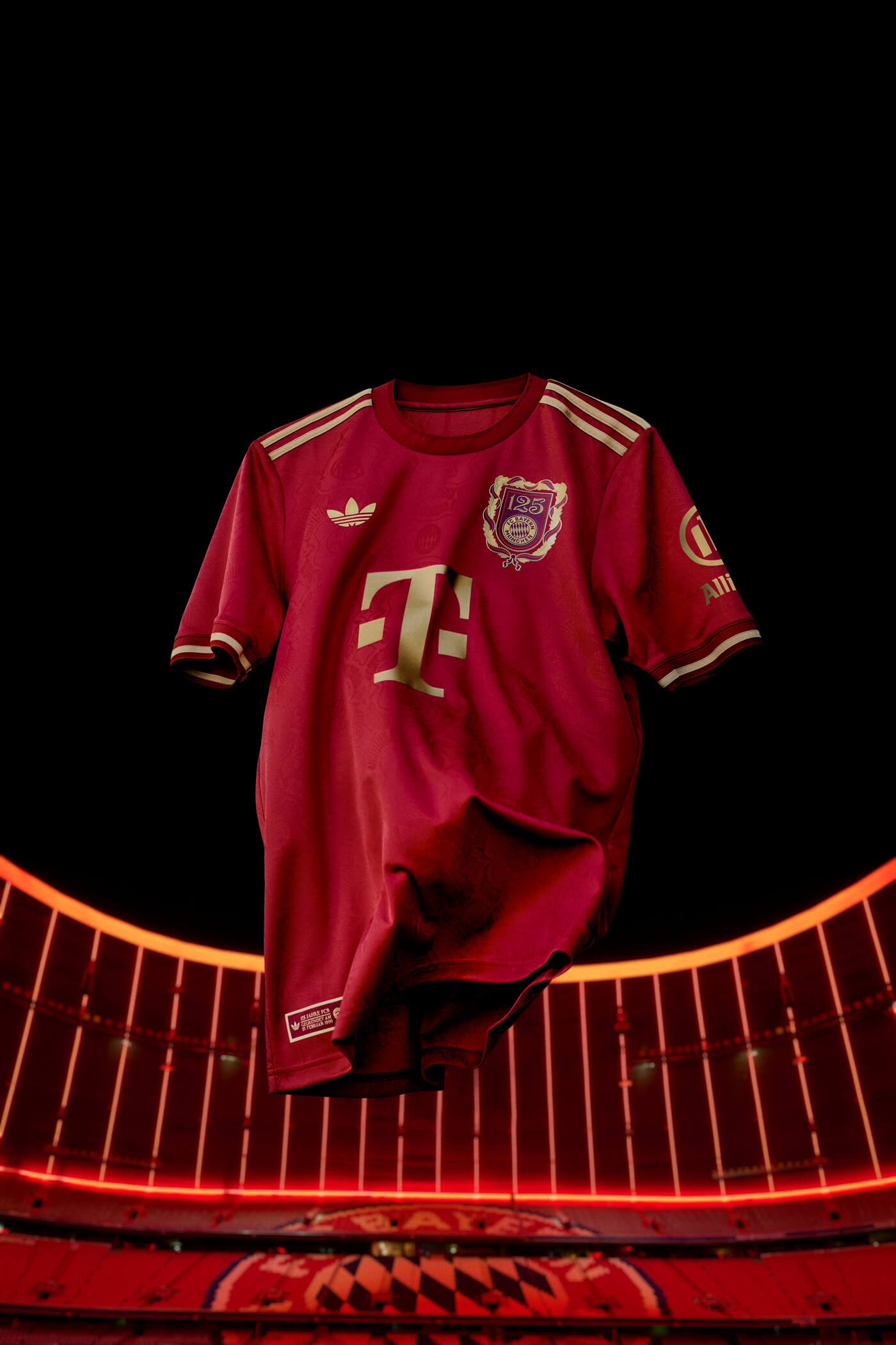 125 Jahre FC Bayern München: Jubiläumstrikot von adidas