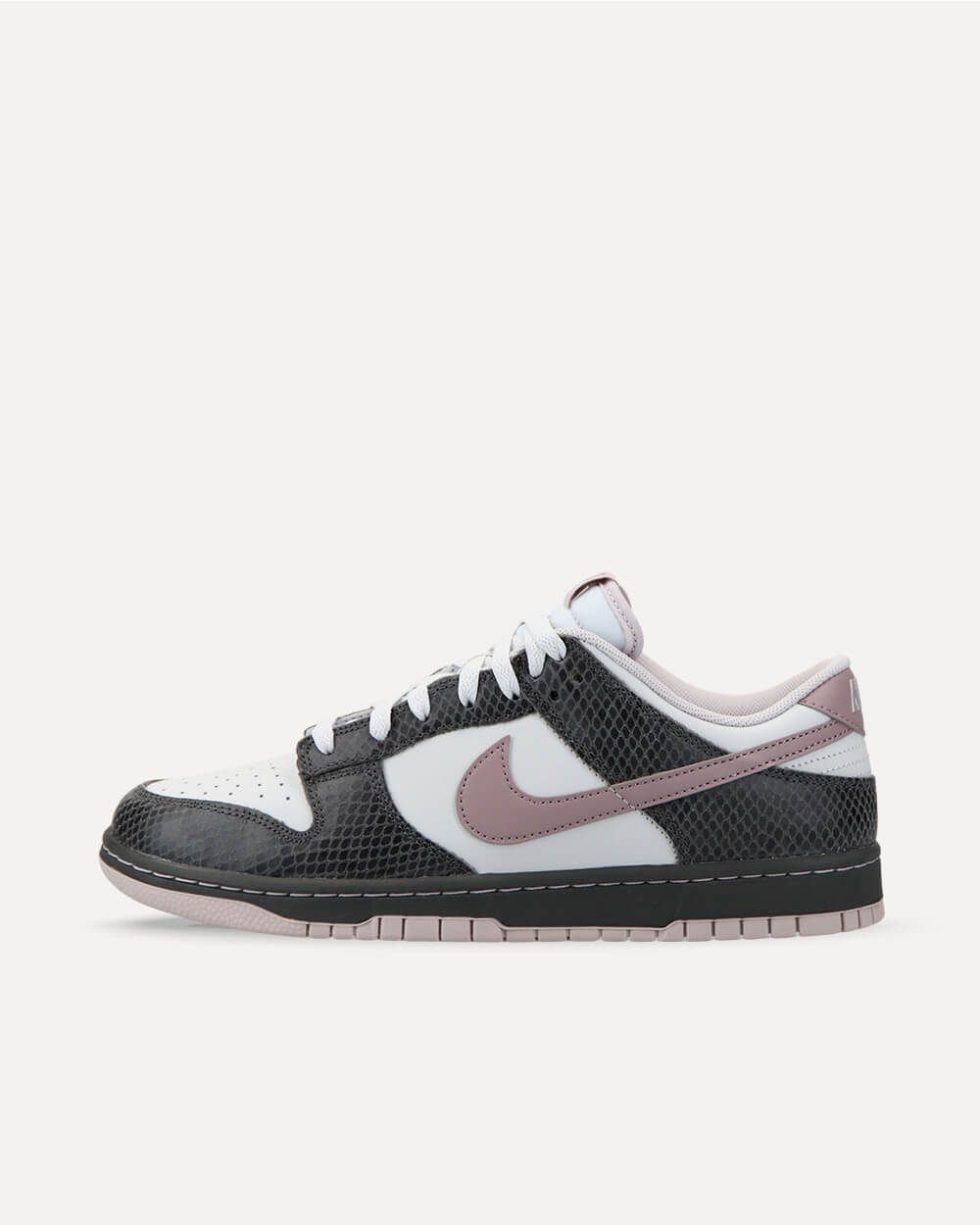 Nike Dunk Low SE