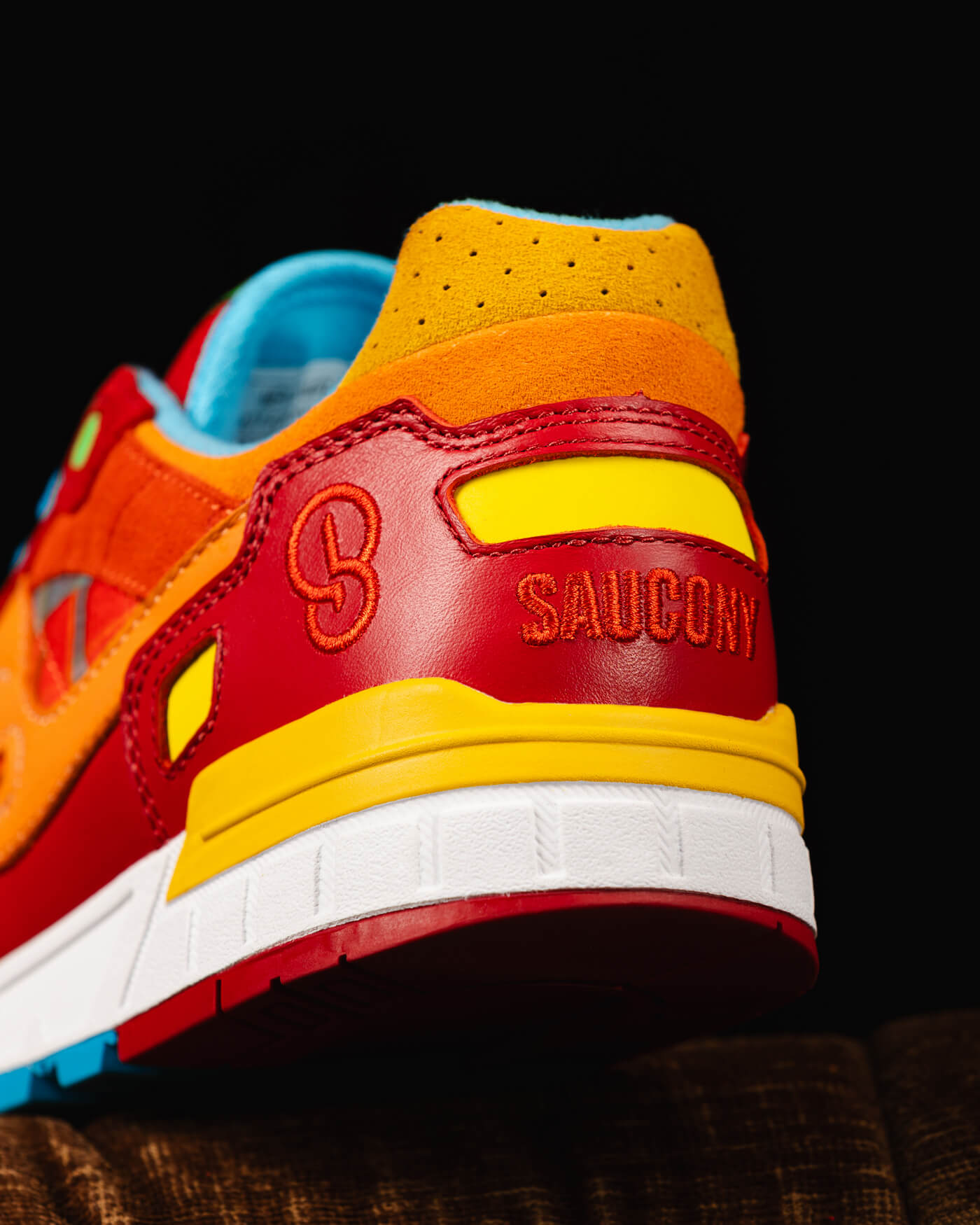 Saucony Shadow 5000 x Bisso “Bondamanjak” S70903-2