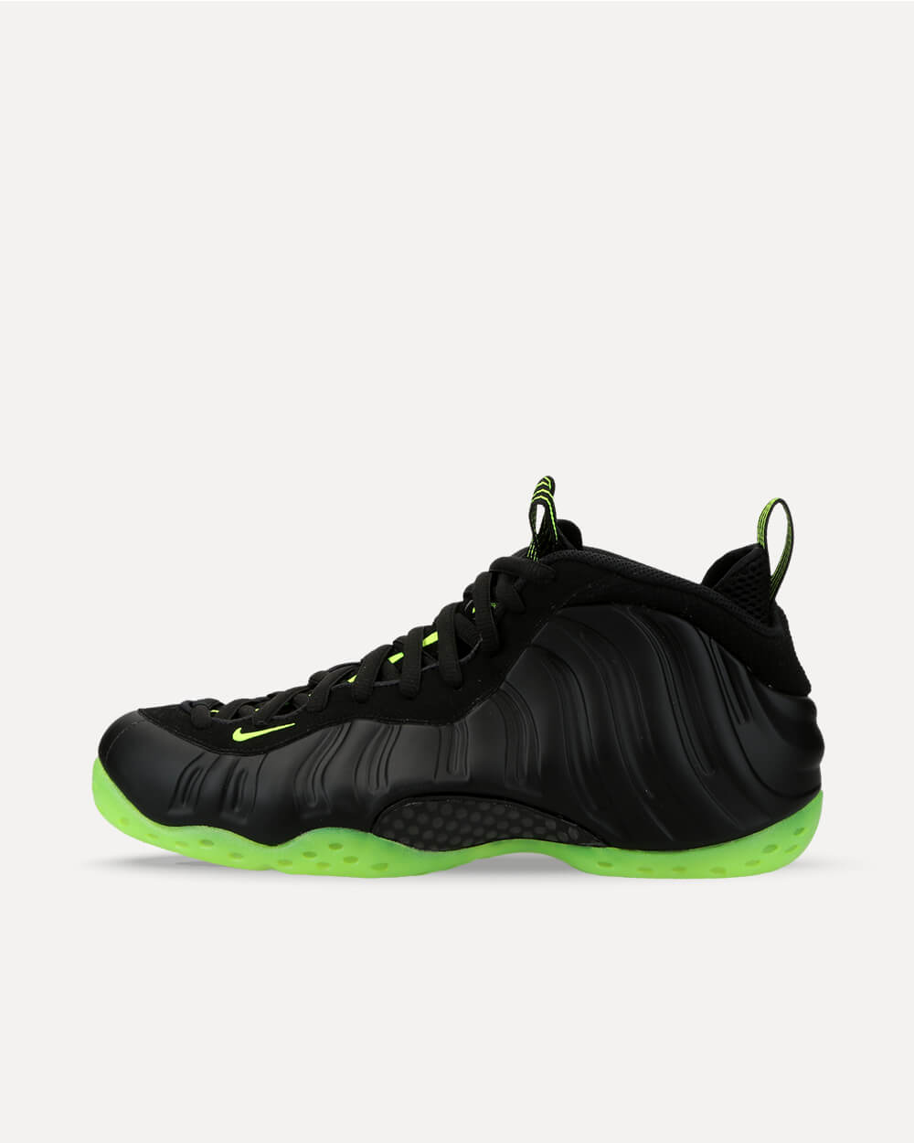 Nike Air Foamposite One „Black Volt“