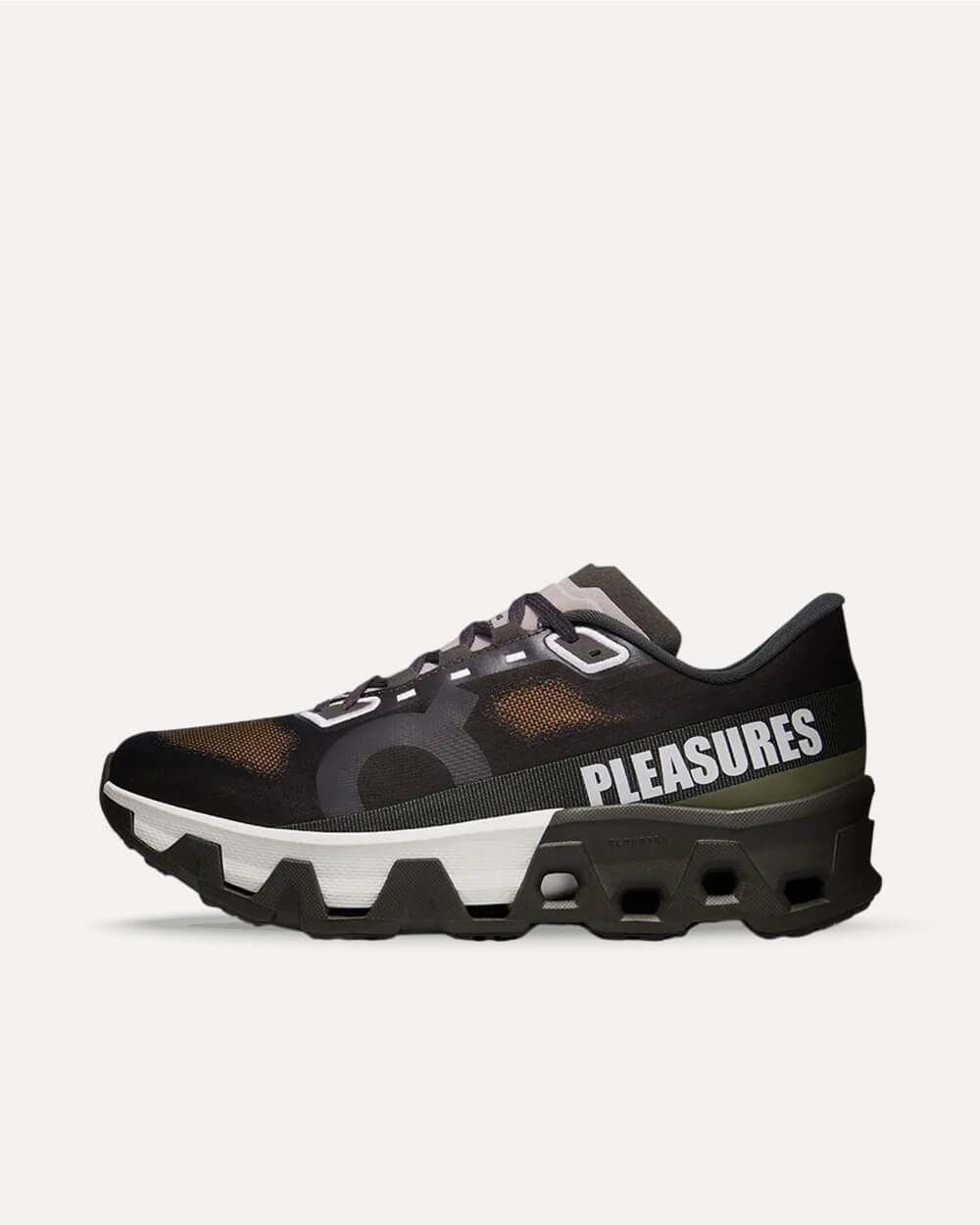 On x PLEASURES Cloudmonster Hyper TL