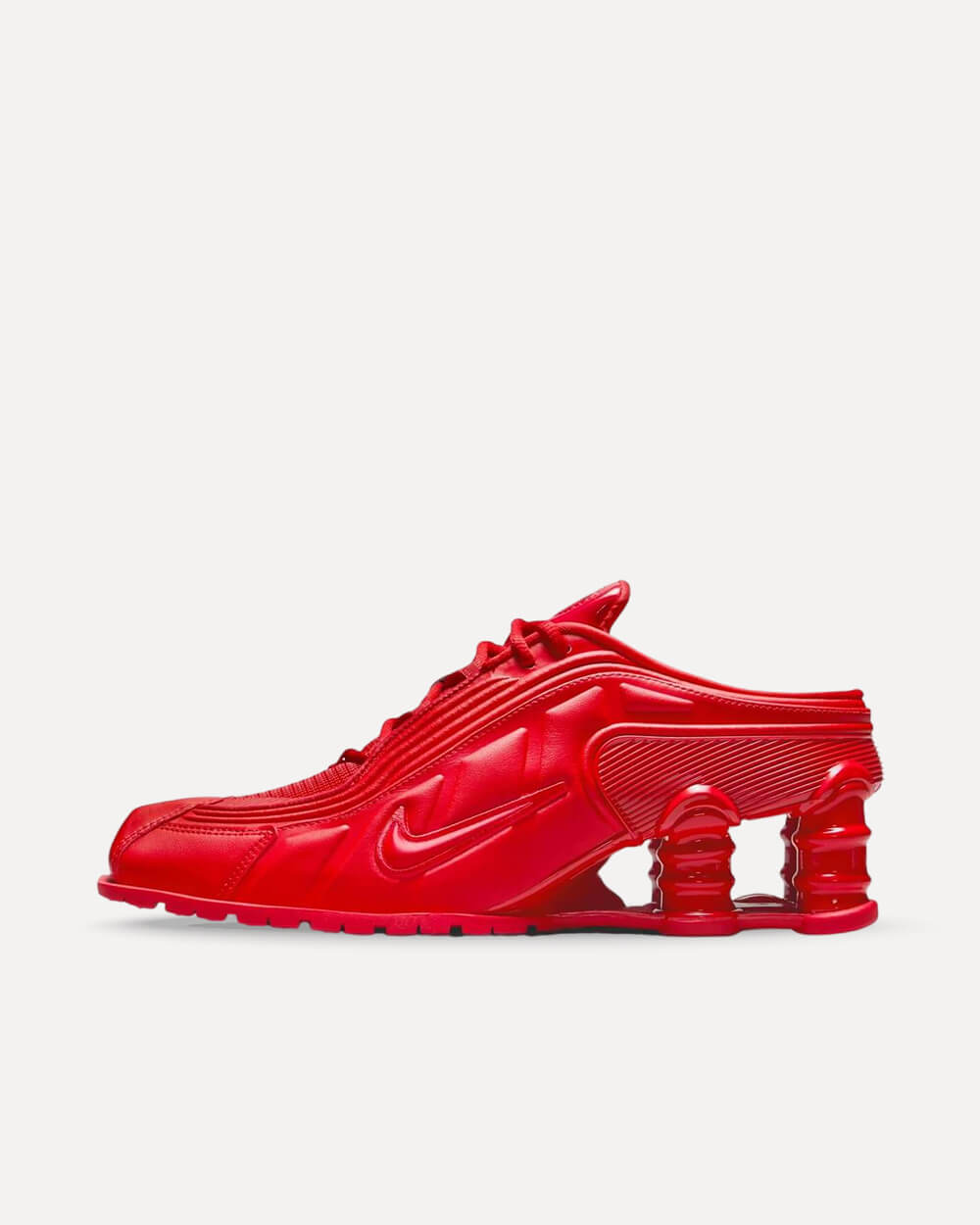 Nike x Martine Rose Shox MR4 „Fire Red“