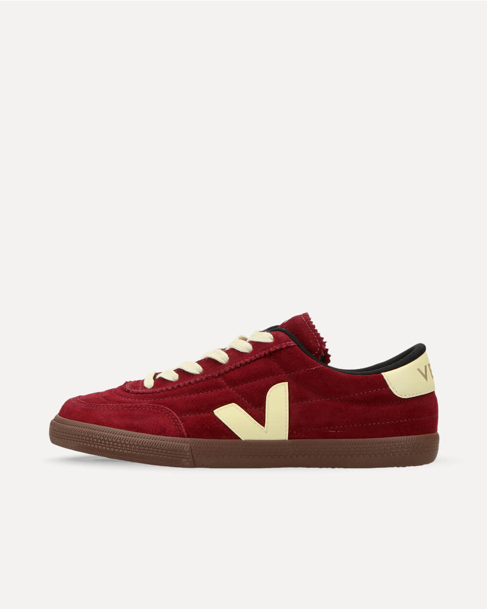 VEJA Panenka Suede