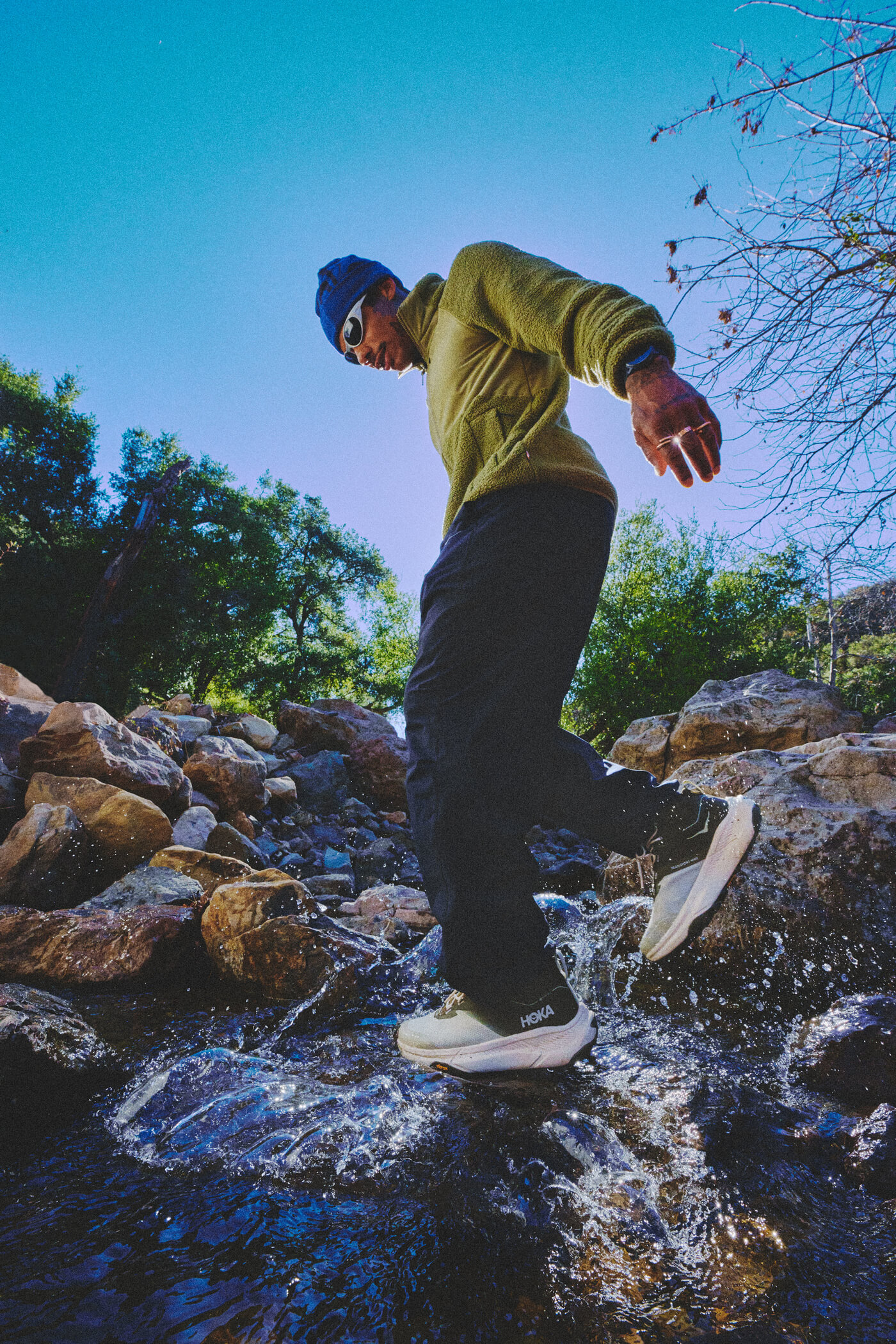 HOKA launcht den Transport Hike Gore-Tex – „Built for everyday adventure“