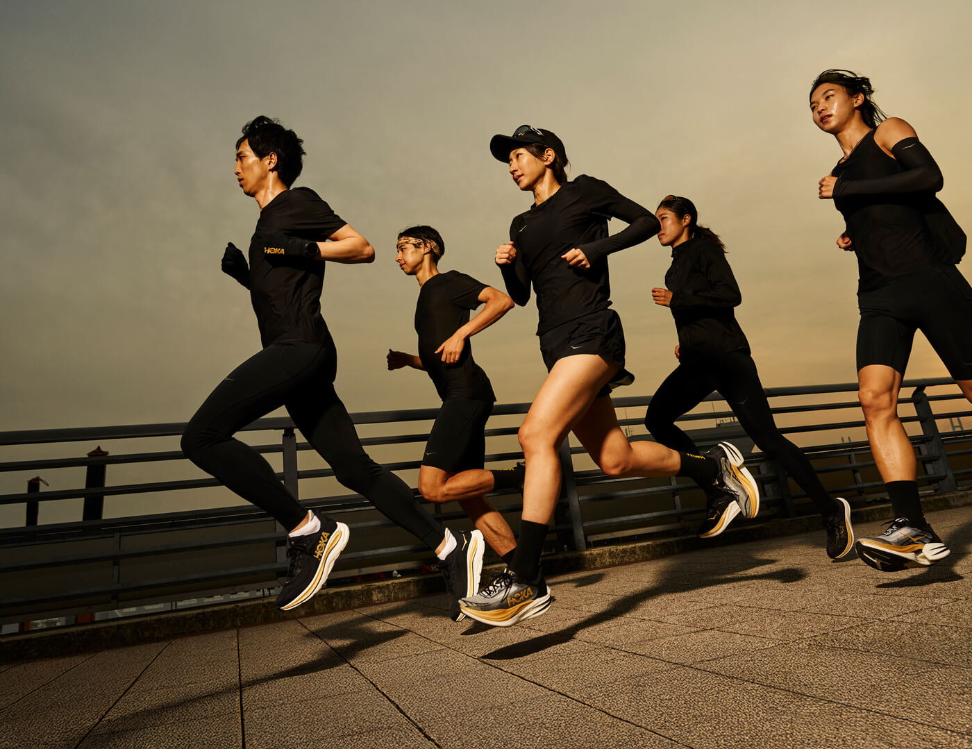 HOKA launcht die Koshi Tan Tan Capsule: Road. Race. Trail.