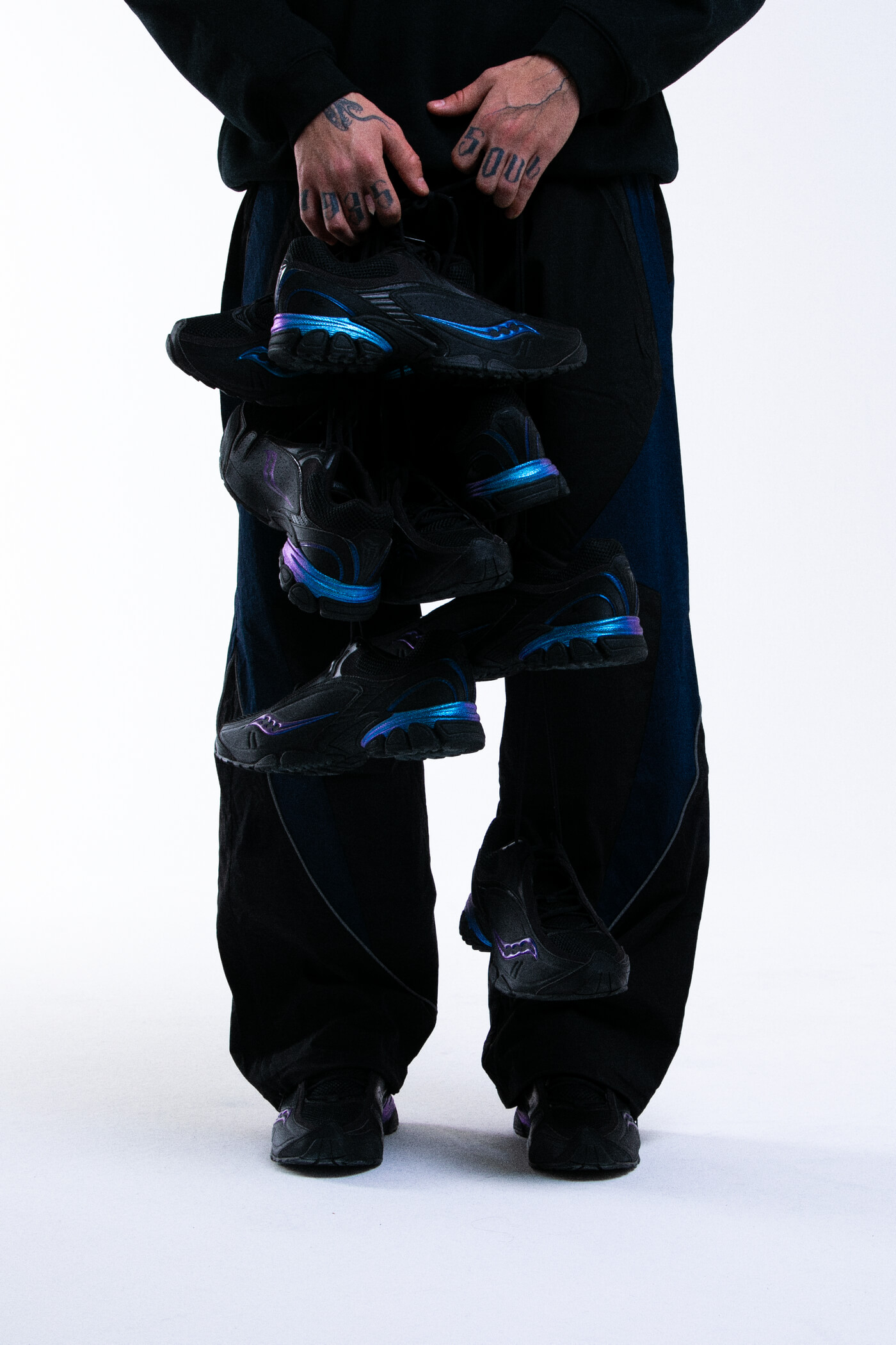 Saucony ProGrid V2 - Black/Night Sky - S71023-4