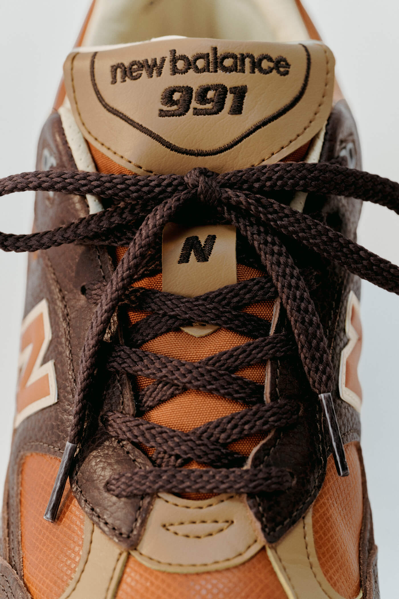 New Balance 991v1 MiUK - Chocolate Plum/Caramel Cafe/Tan - M991LB1 / W991LB1