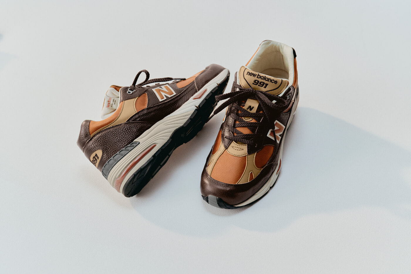 New Balance reaktiviert den Made in UK 991v1 – „Luxe Vegetable Tanned Leather“