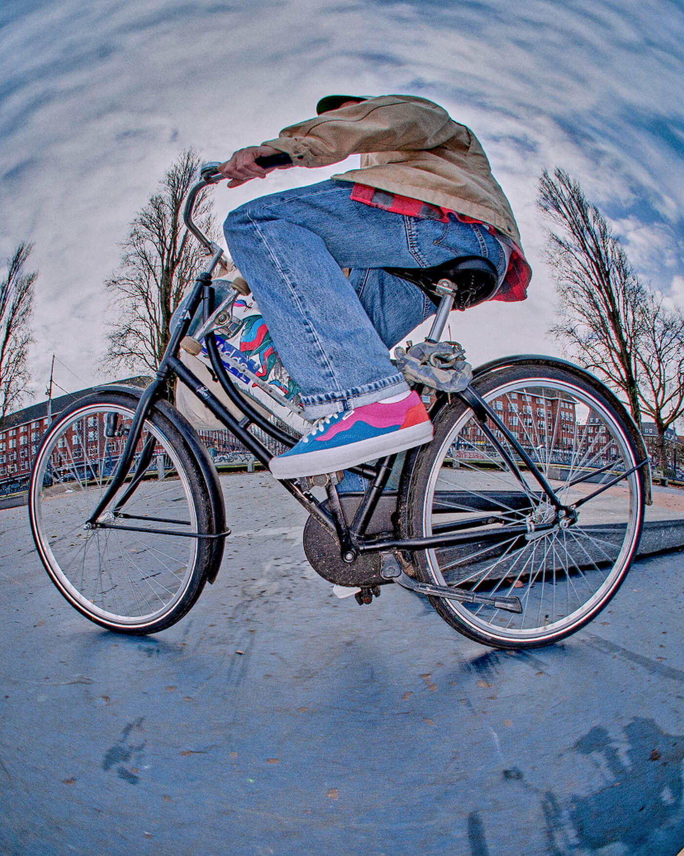 OTW by Vans x Parra bringen frische Farben auf den Old Skool 36