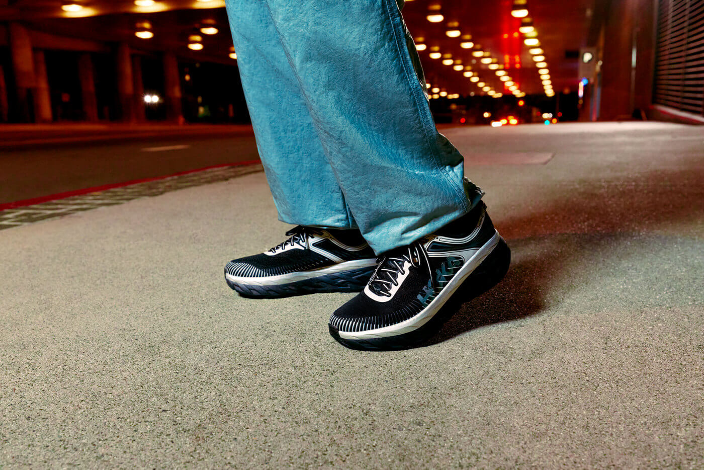 HOKA Stealth Tech Collection - Bondi 7