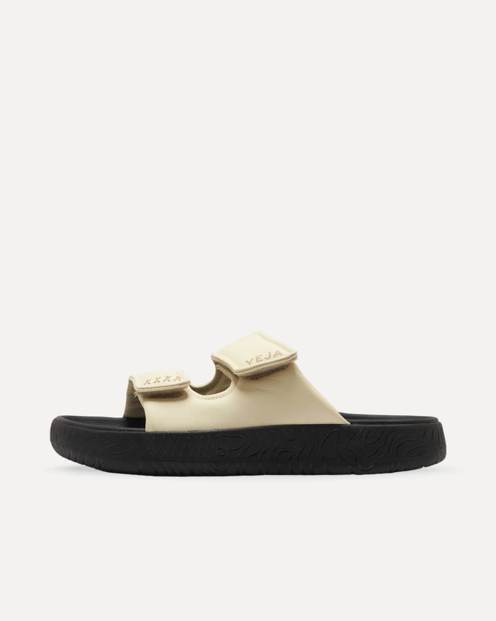 VEJA Etna Bold Leather